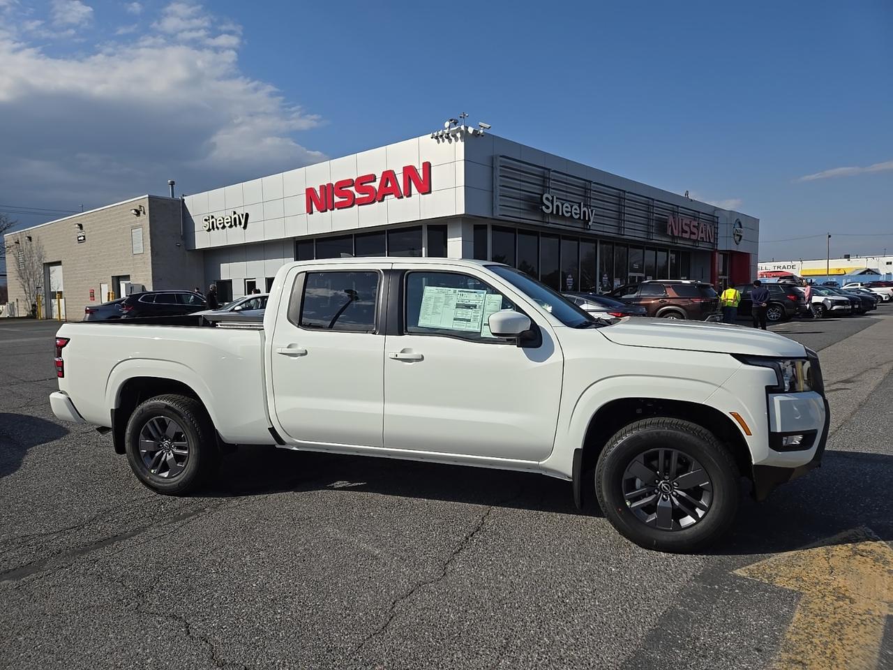 2025 Nissan Frontier SV