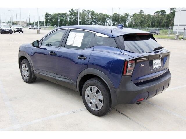 2025 Nissan Kicks S