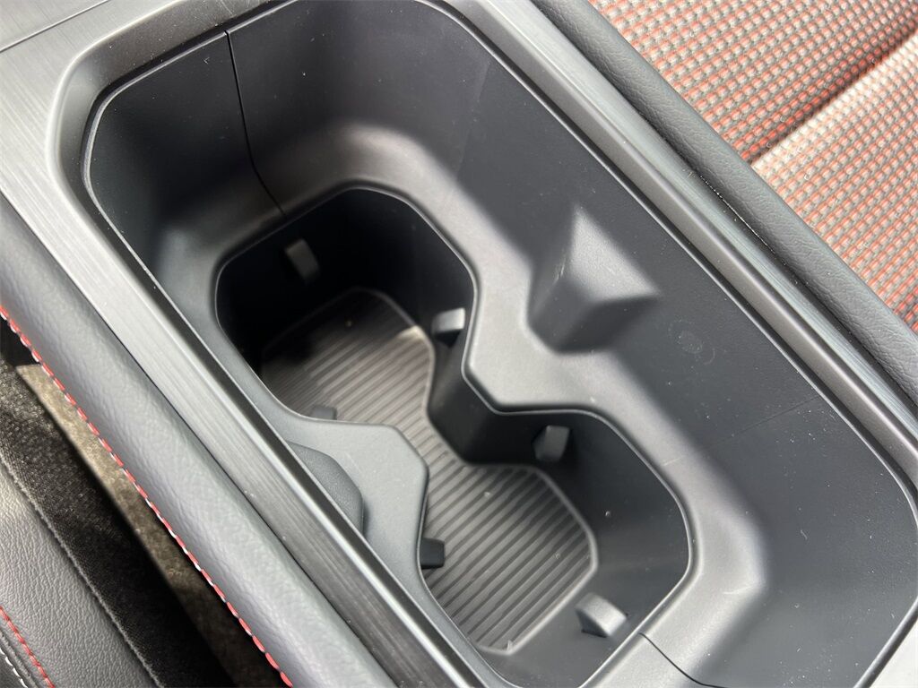 2025 Nissan Kicks SR Kennesaw GA