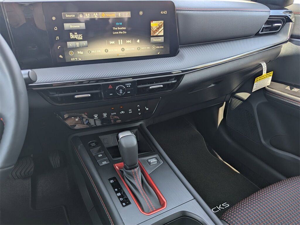 2025 Nissan Kicks SR Kennesaw GA