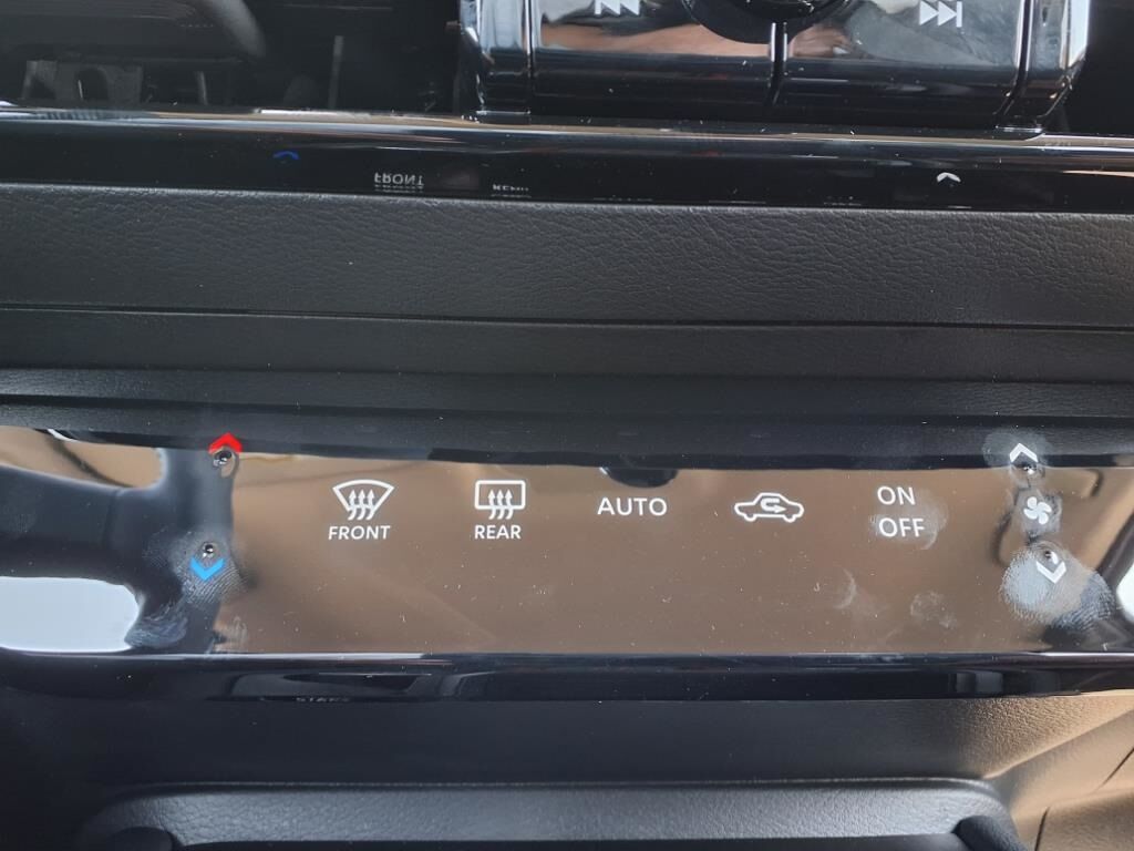 2025 Nissan Kicks SR Waldorf MD