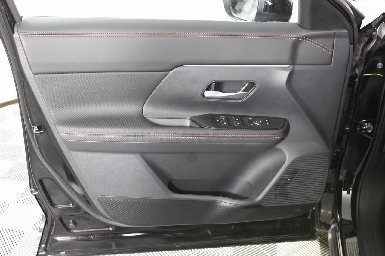 2025 Nissan Kicks SR Manassas VA