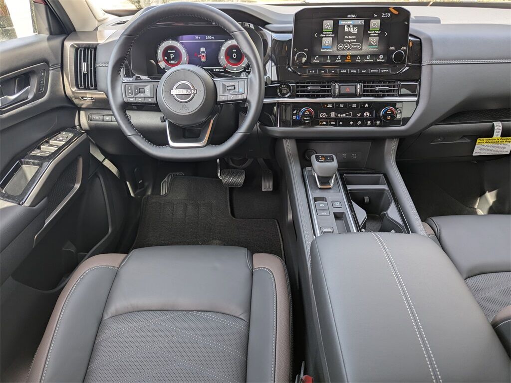 2025 Nissan Pathfinder Platinum Kennesaw GA