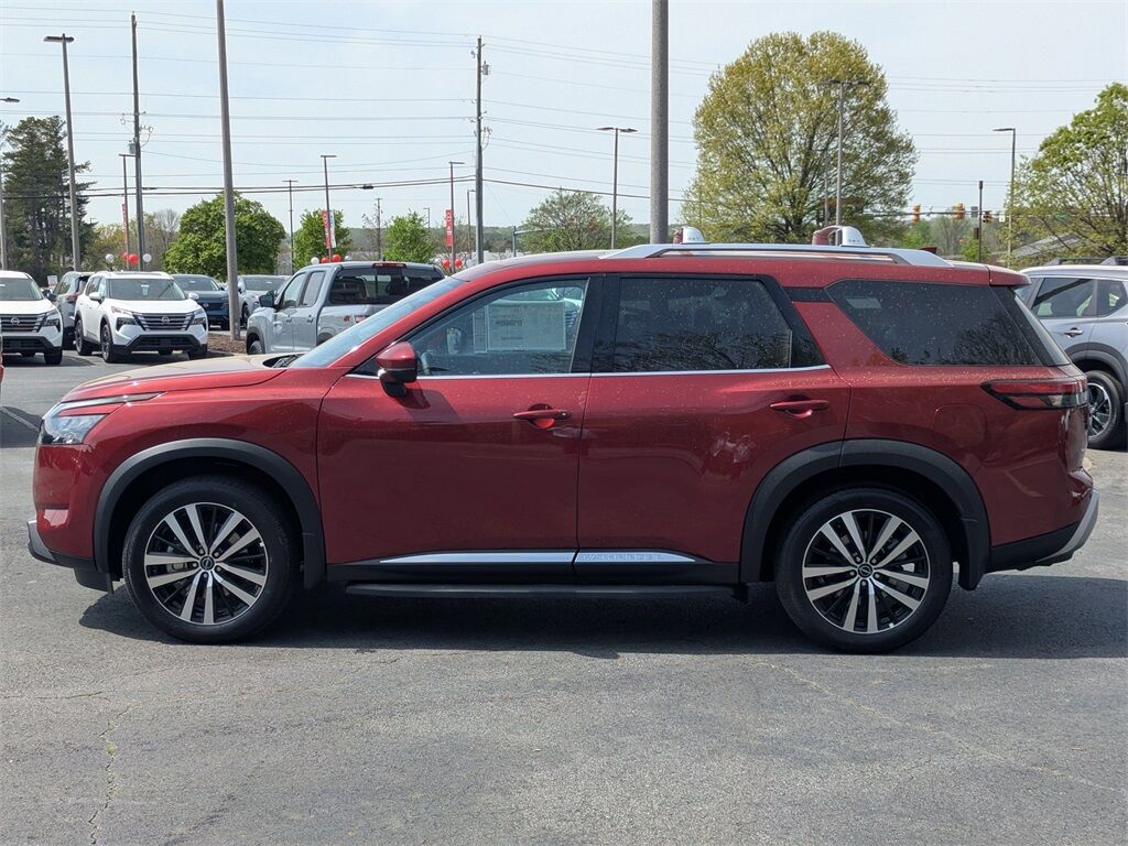 2025 Nissan Pathfinder Platinum Kennesaw GA