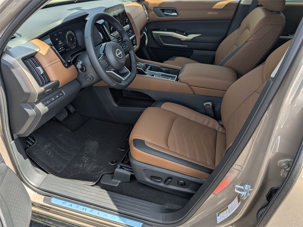 2025 Nissan Pathfinder Platinum Kennesaw GA