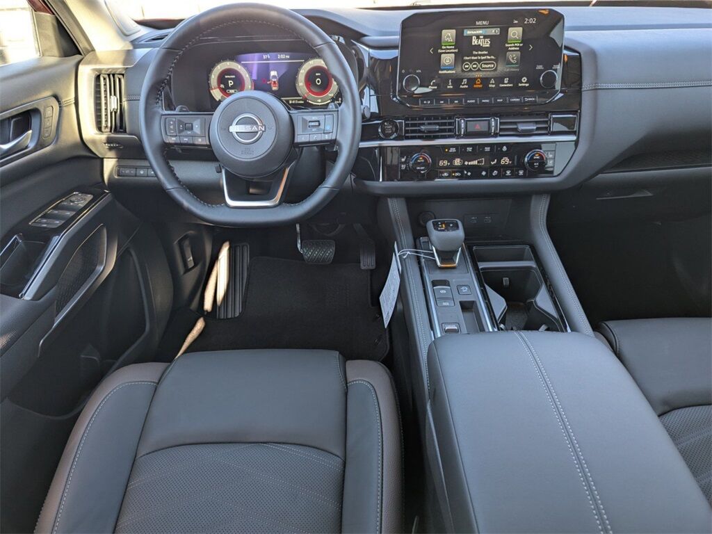 2025 Nissan Pathfinder Platinum Kennesaw GA