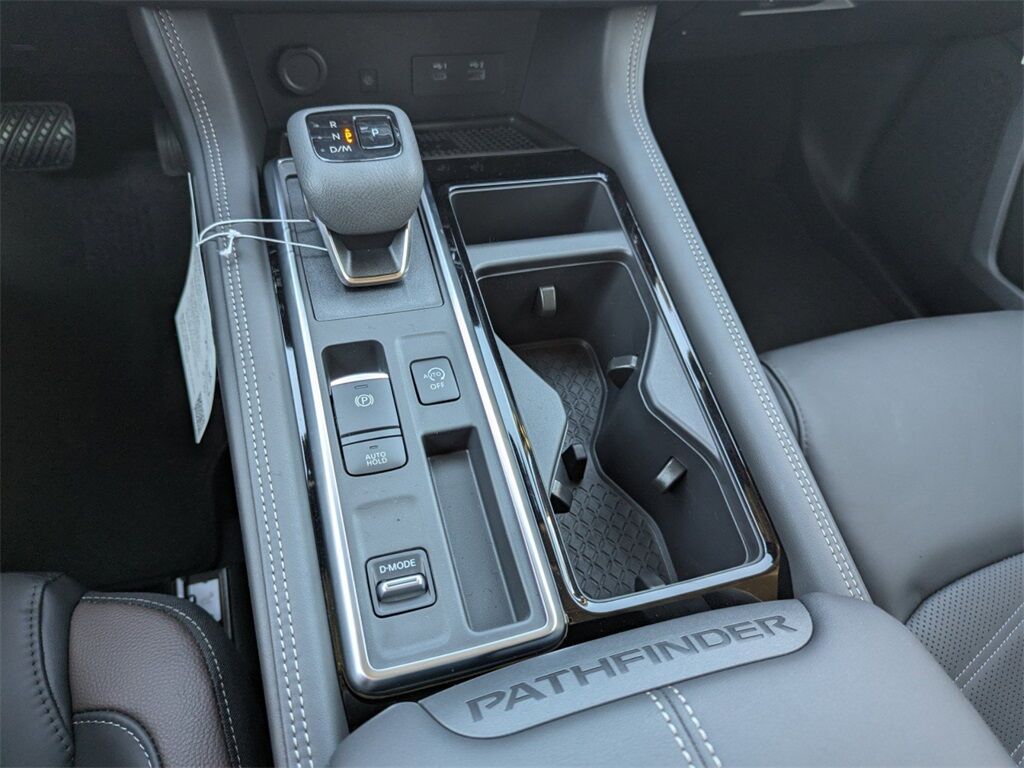 2025 Nissan Pathfinder Platinum Kennesaw GA