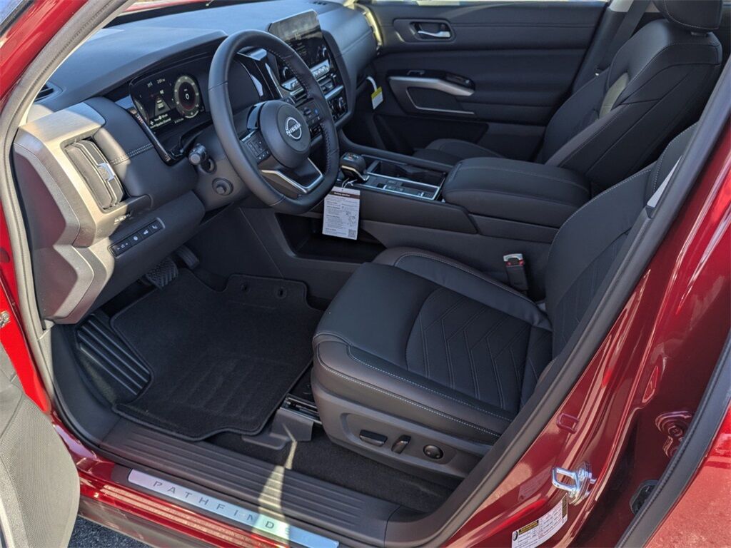 2025 Nissan Pathfinder Platinum Kennesaw GA