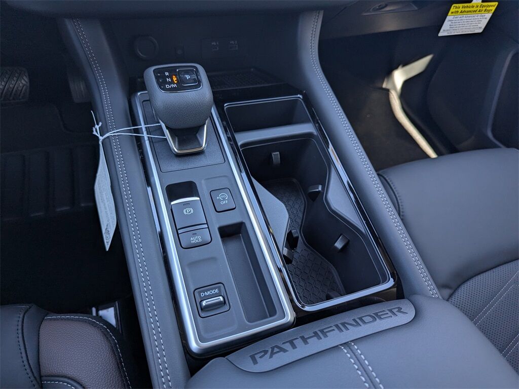 2025 Nissan Pathfinder Platinum Kennesaw GA