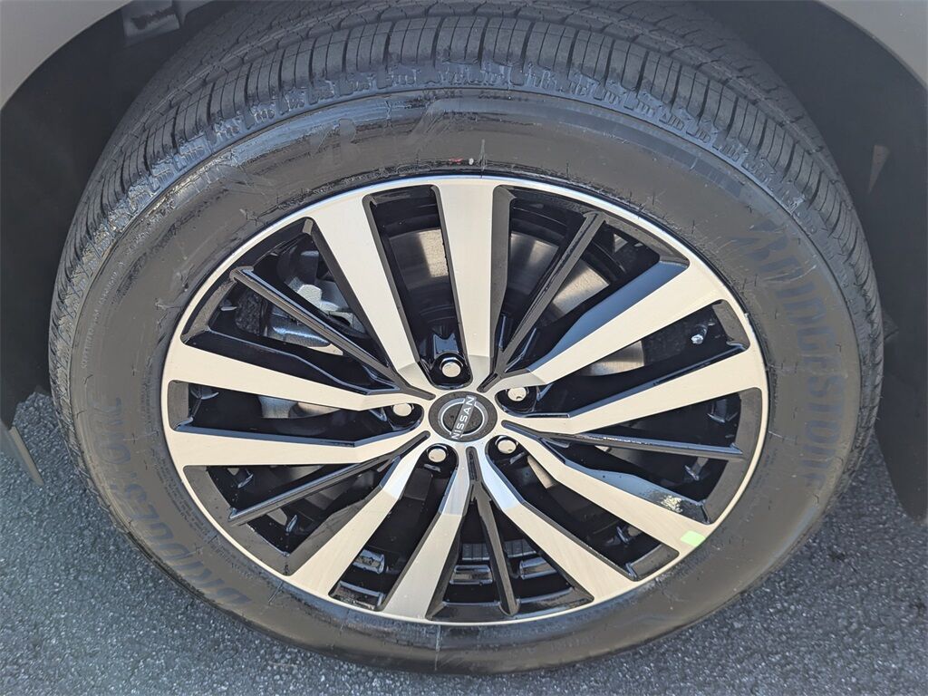 2025 Nissan Pathfinder Platinum Kennesaw GA