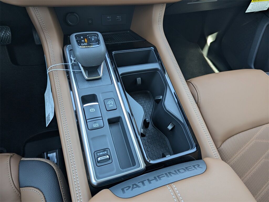 2025 Nissan Pathfinder Platinum Kennesaw GA