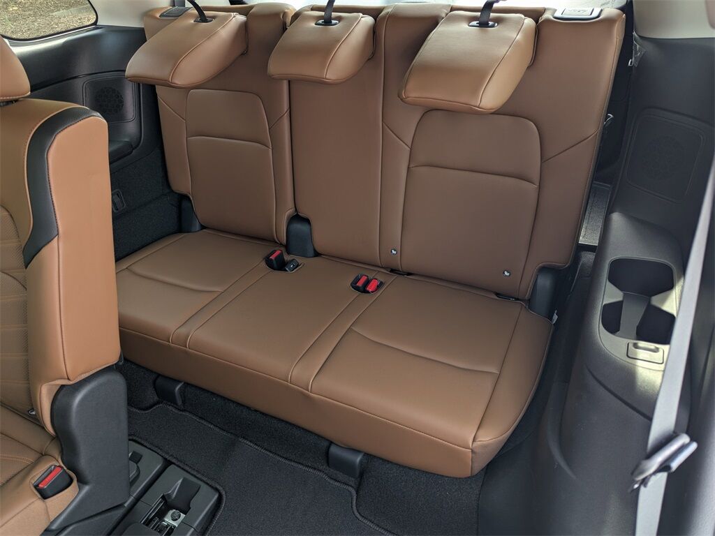 2025 Nissan Pathfinder Platinum Kennesaw GA