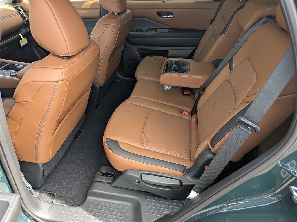 2025 Nissan Pathfinder Platinum Kennesaw GA