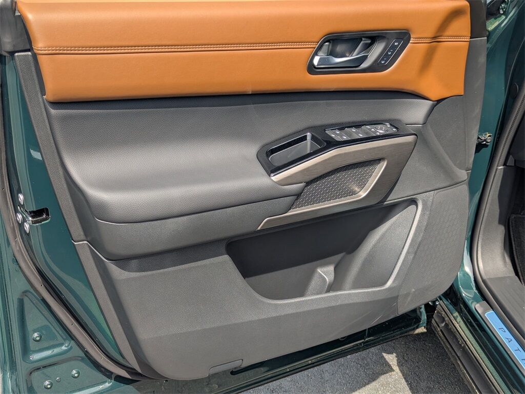 2025 Nissan Pathfinder Platinum Kennesaw GA