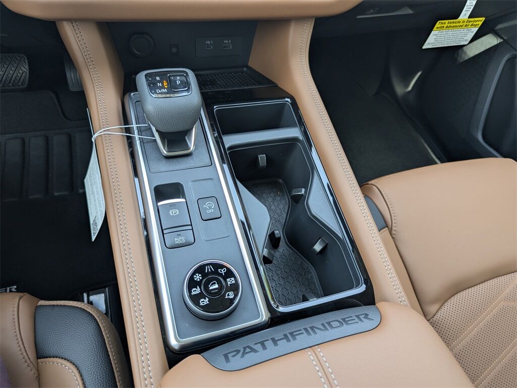 2025 Nissan Pathfinder Platinum Kennesaw GA