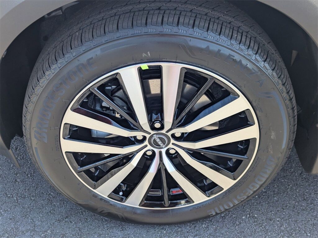 2025 Nissan Pathfinder Platinum Kennesaw GA