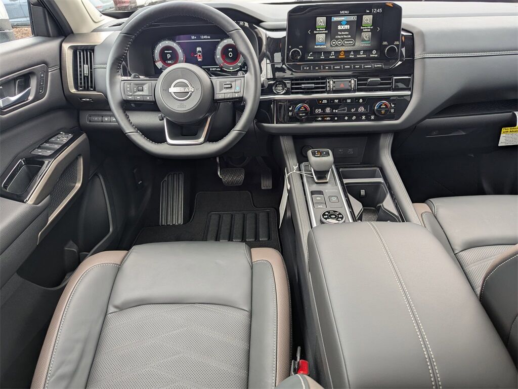 2025 Nissan Pathfinder Platinum Kennesaw GA