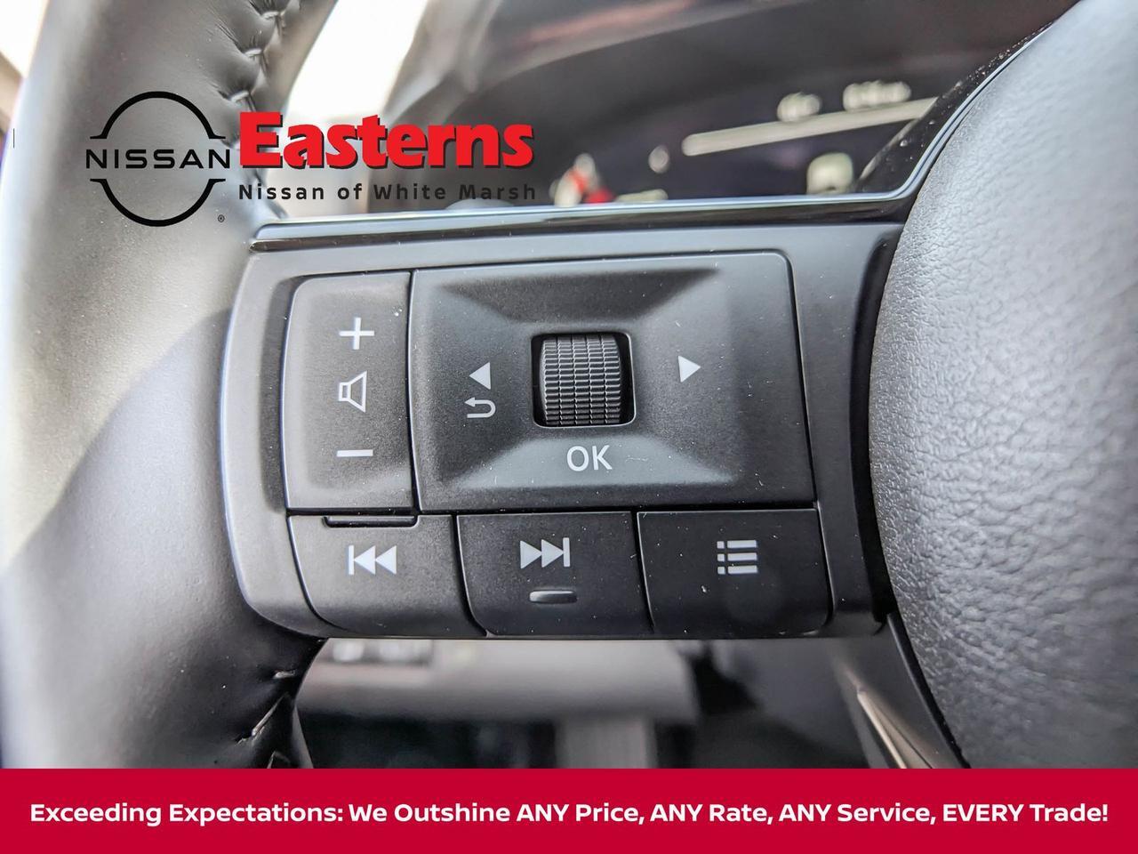 2025 Nissan Pathfinder Platinum White Marsh MD