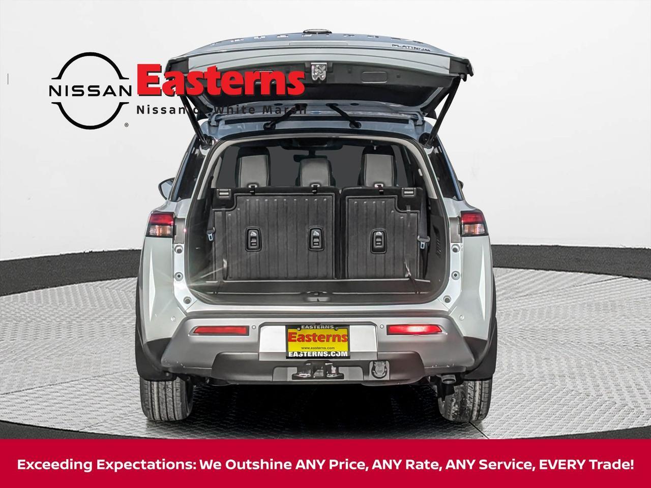 2025 Nissan Pathfinder Platinum White Marsh MD