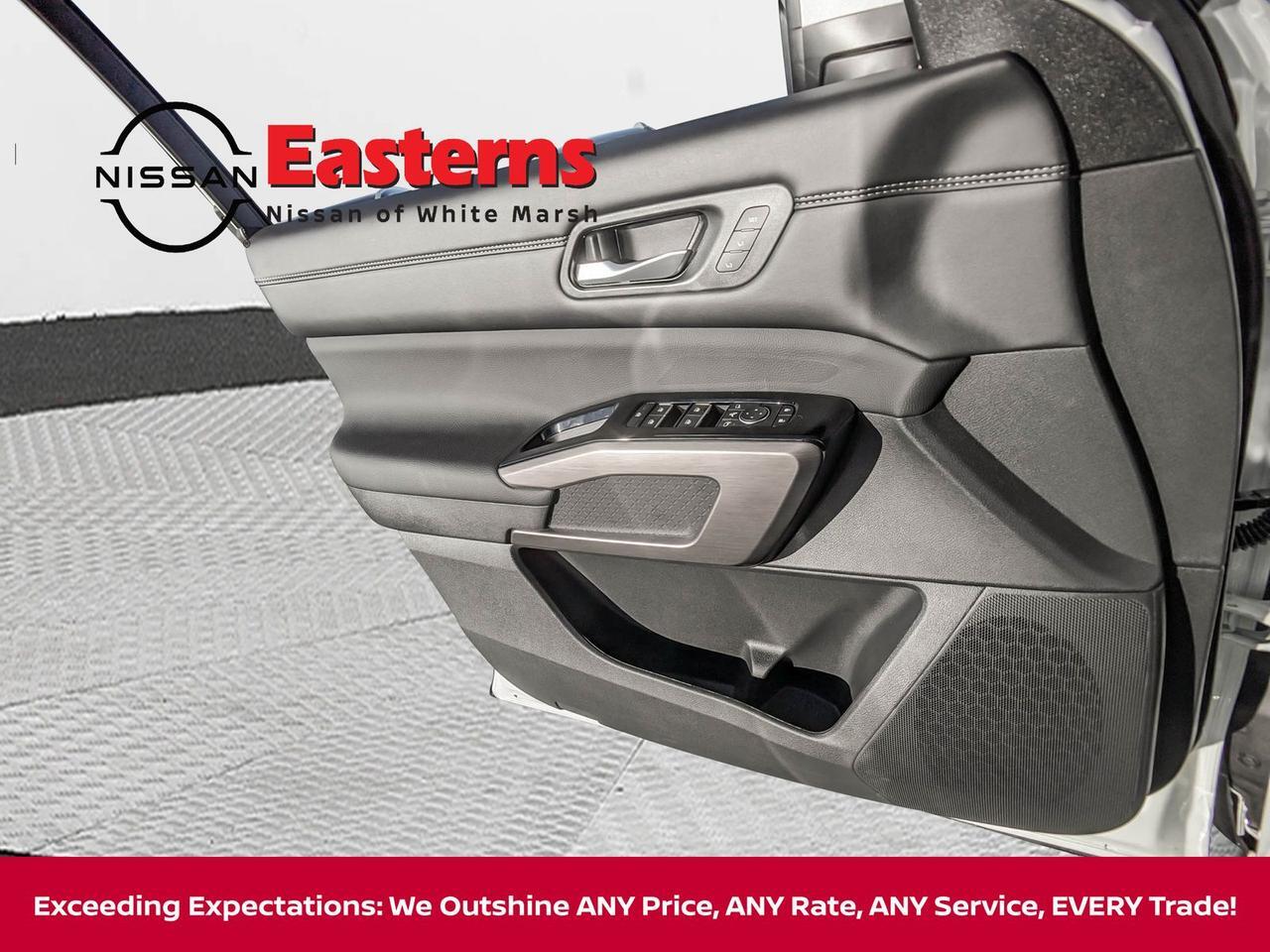 2025 Nissan Pathfinder Platinum White Marsh MD