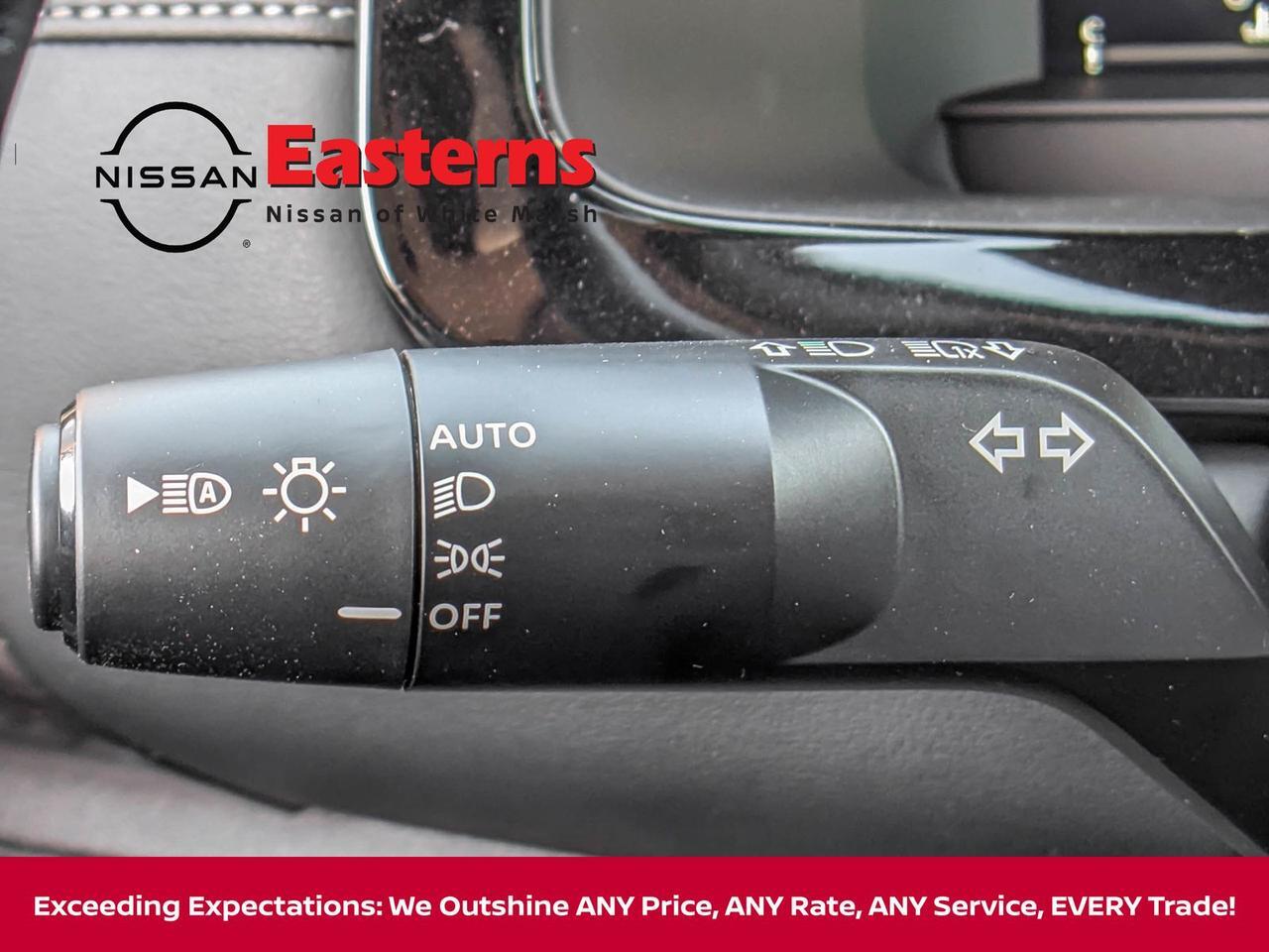 2025 Nissan Pathfinder Platinum White Marsh MD