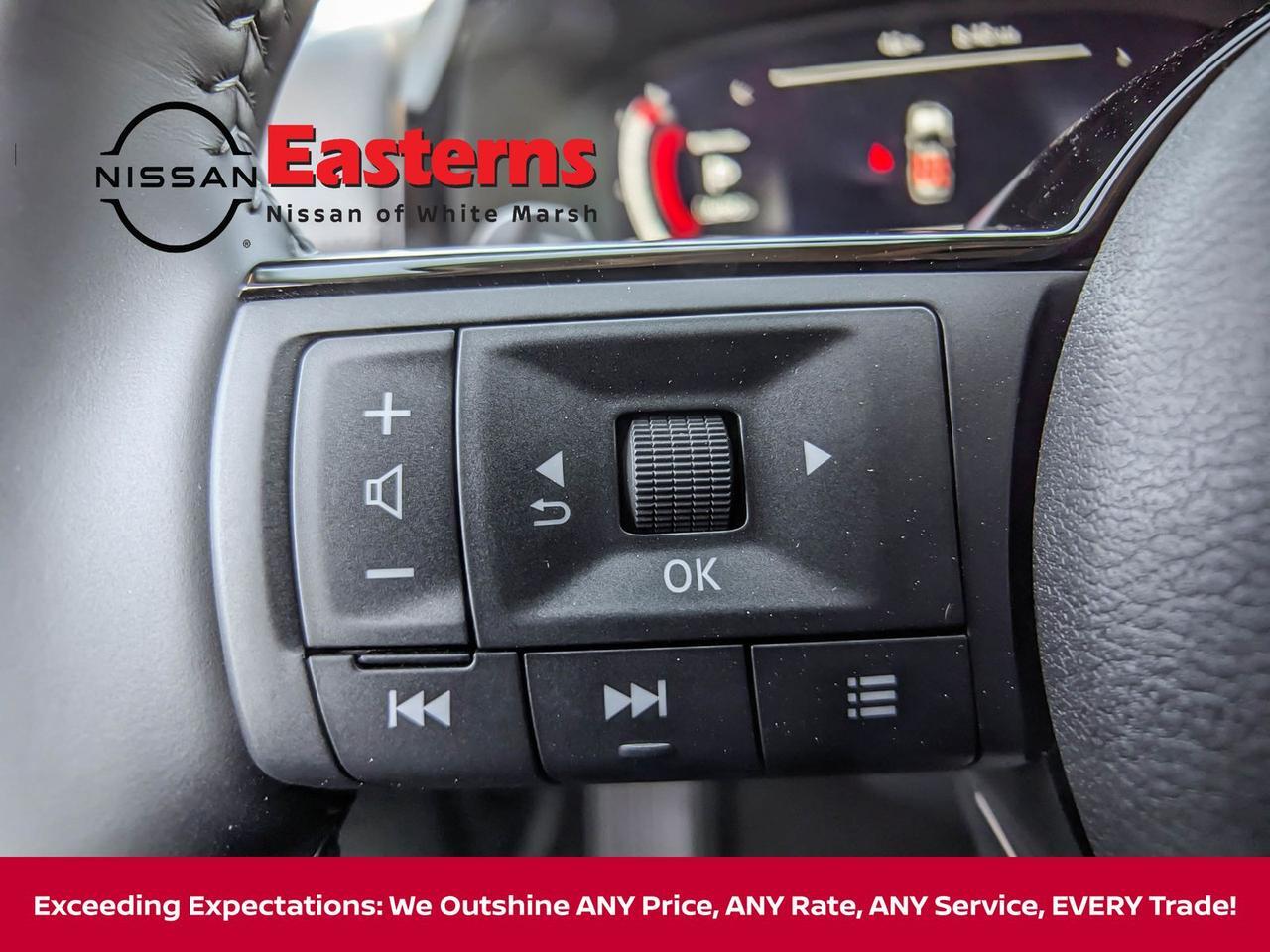 2025 Nissan Pathfinder Platinum White Marsh MD