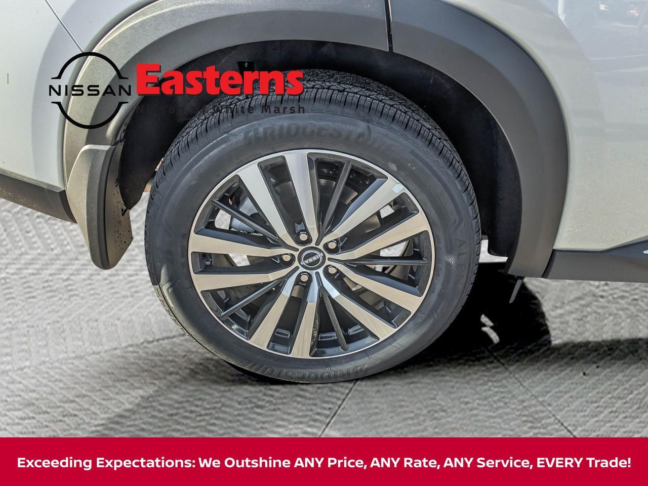 2025 Nissan Pathfinder Platinum White Marsh MD