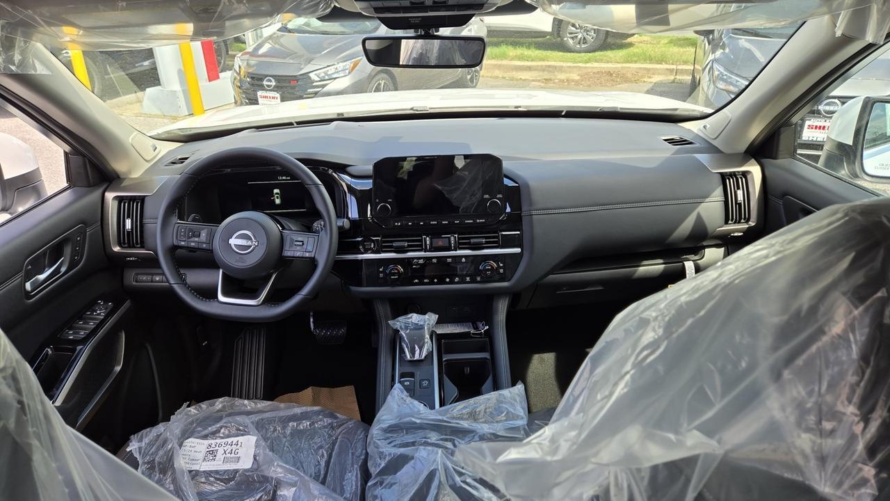 2025 Nissan Pathfinder Platinum Glen Burnie MD