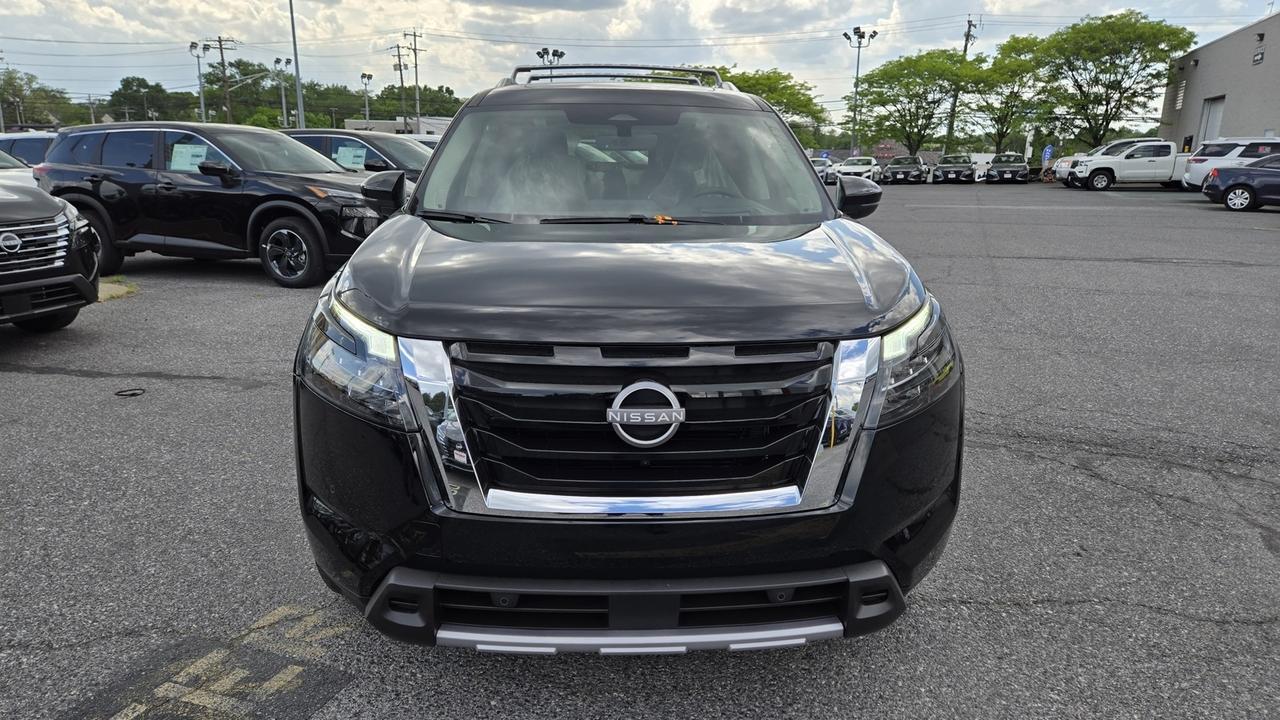 2025 Nissan Pathfinder Platinum Glen Burnie MD