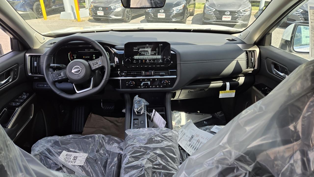 2025 Nissan Pathfinder Platinum Glen Burnie MD