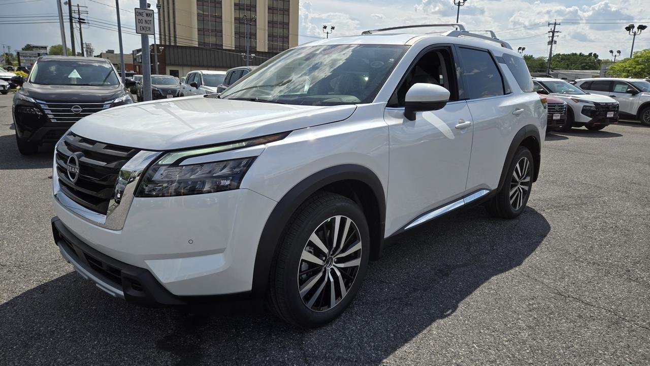 2025 Nissan Pathfinder Platinum Glen Burnie MD
