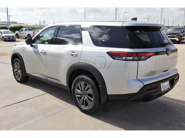 2025 Nissan Pathfinder S