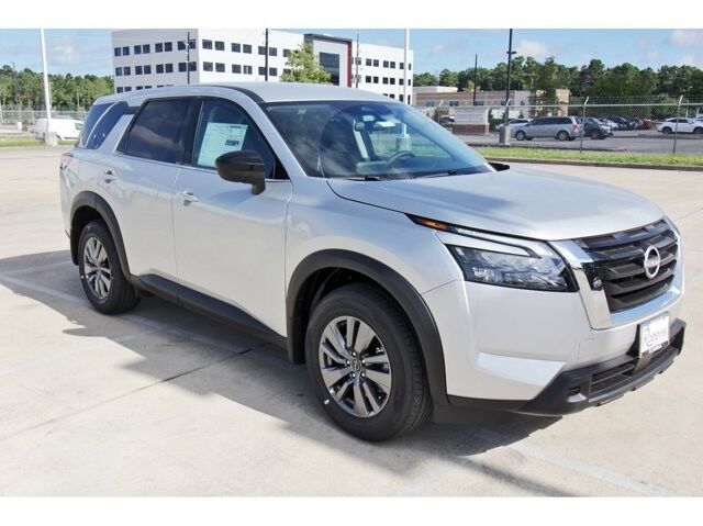 2025 Nissan Pathfinder S