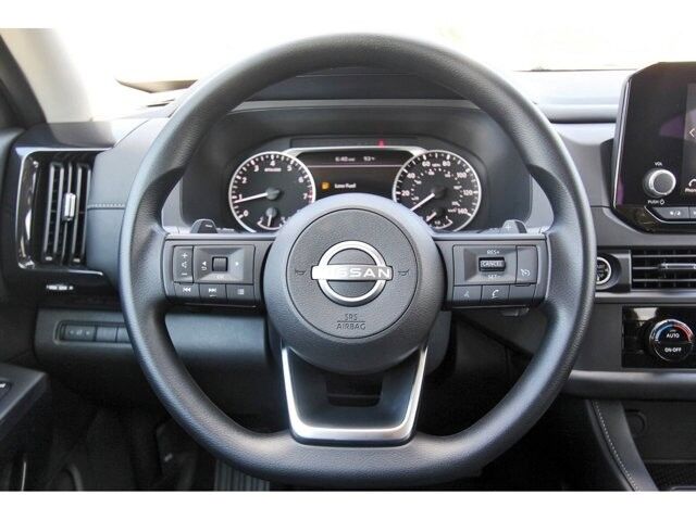 2025 Nissan Pathfinder S