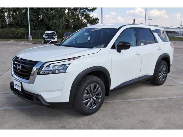 2025 Nissan Pathfinder S