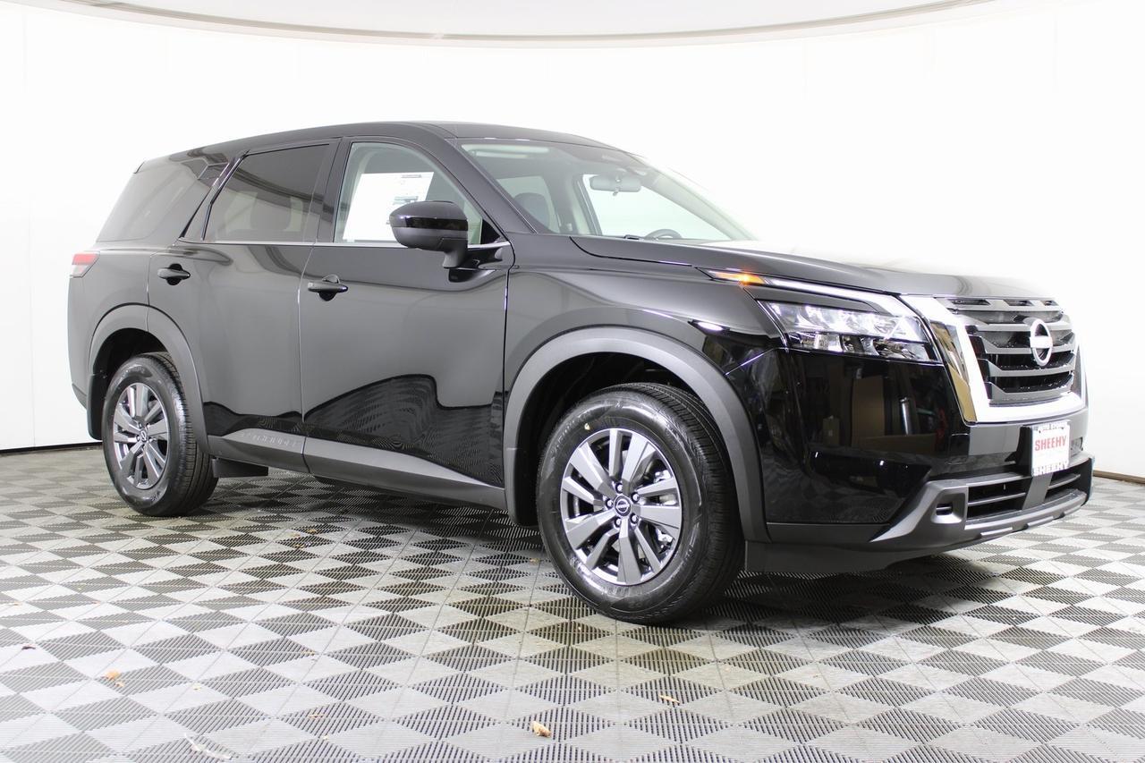 2025 Nissan Pathfinder S