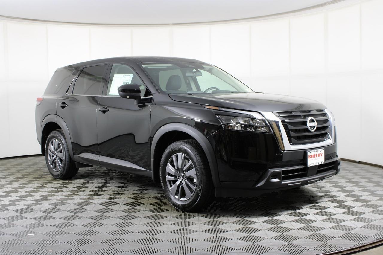 2025 Nissan Pathfinder S