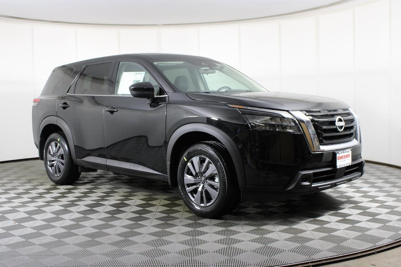 2025 Nissan Pathfinder S