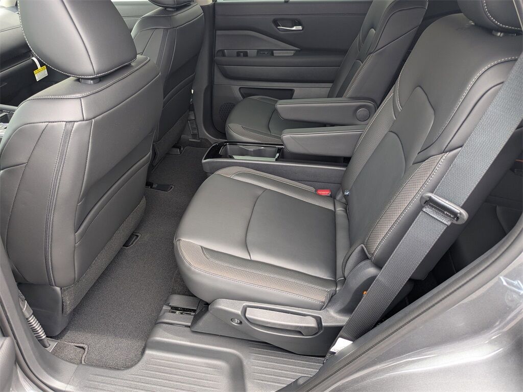 2025 Nissan Pathfinder SL Kennesaw GA