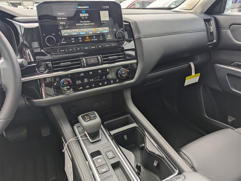 2025 Nissan Pathfinder SL Kennesaw GA