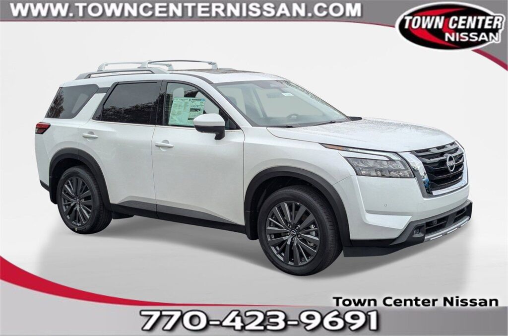 2025 Nissan Pathfinder SL