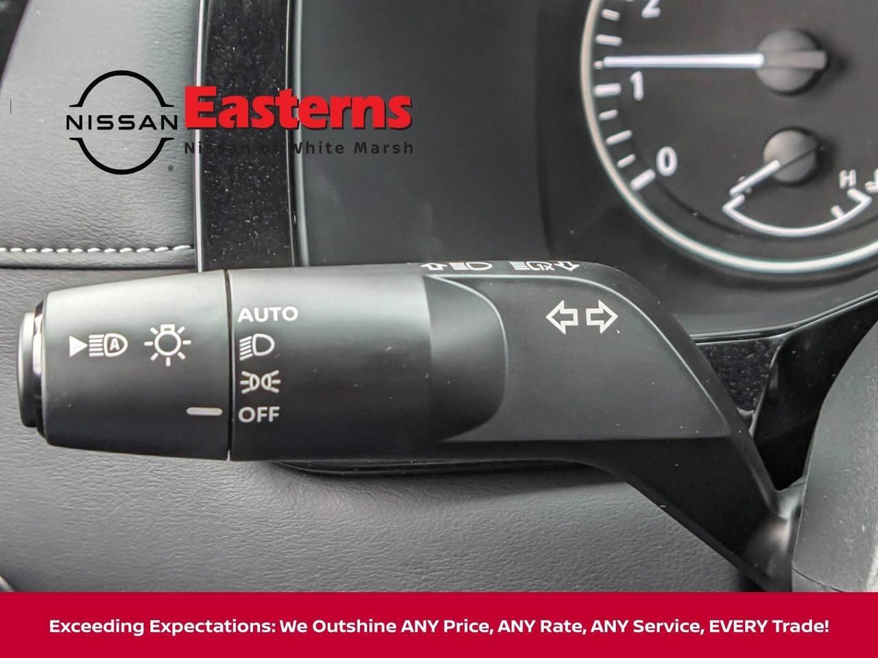 2025 Nissan Pathfinder SL White Marsh MD