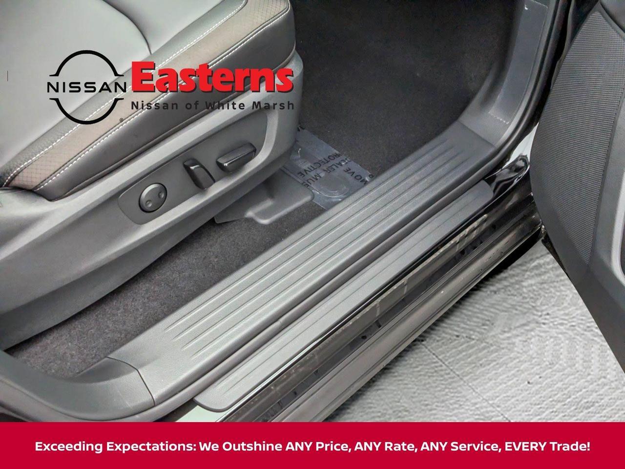 2025 Nissan Pathfinder SL White Marsh MD