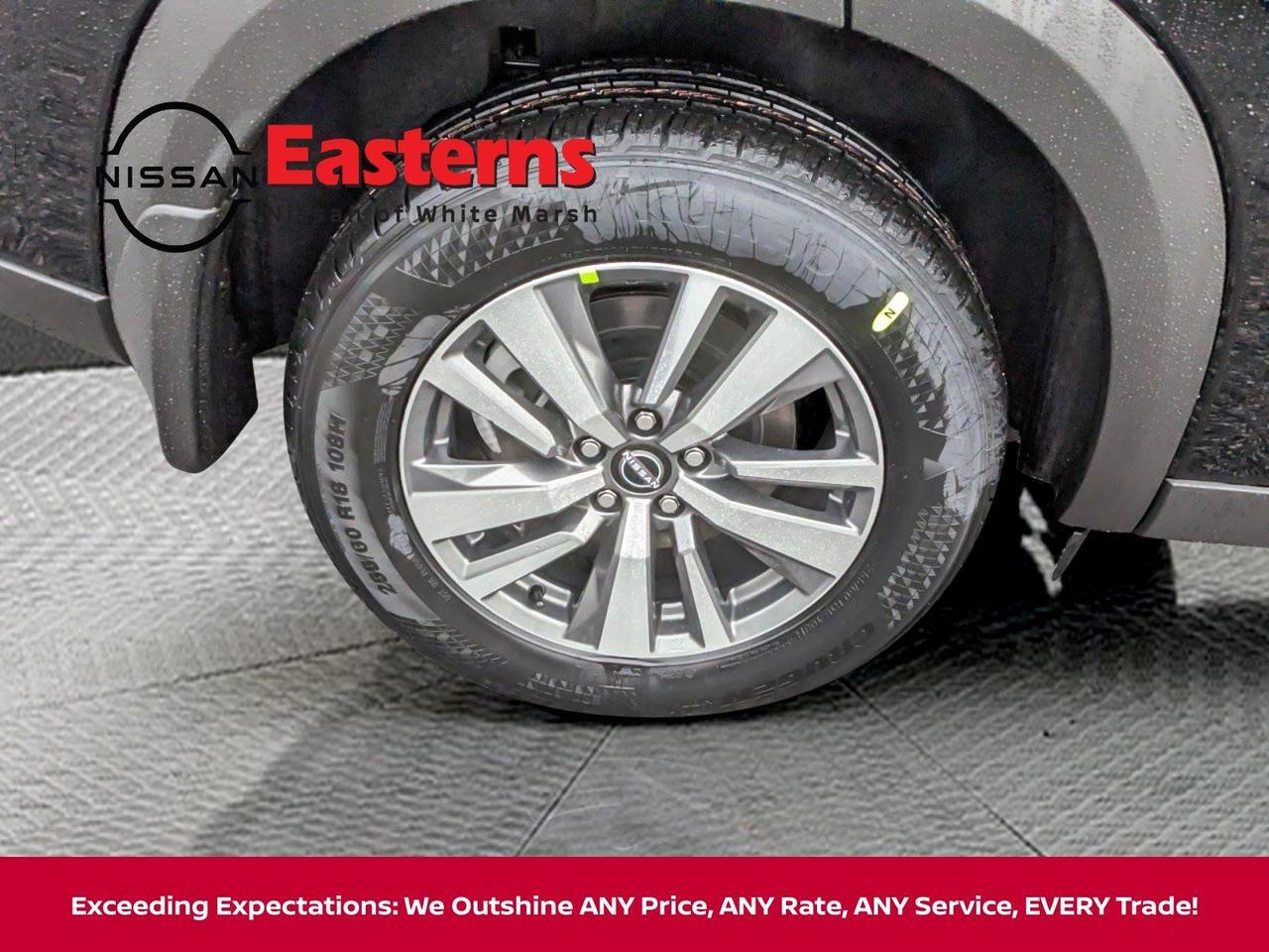 2025 Nissan Pathfinder SL White Marsh MD