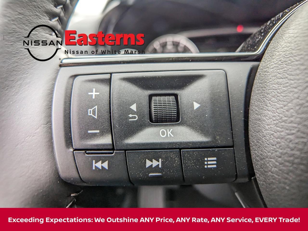 2025 Nissan Pathfinder SL White Marsh MD