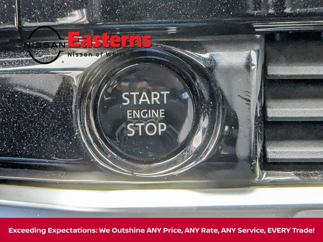 2025 Nissan Pathfinder SL White Marsh MD