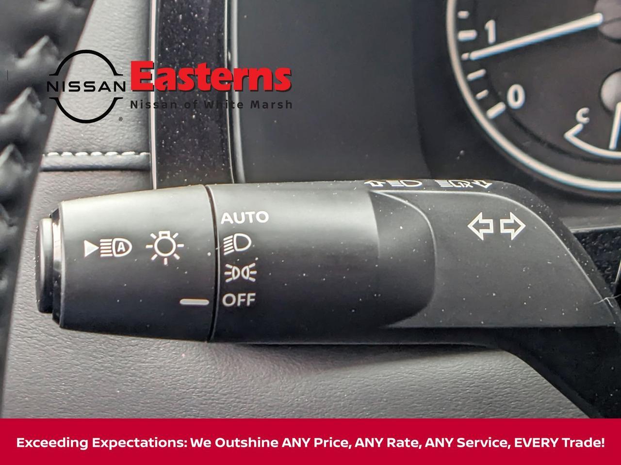 2025 Nissan Pathfinder SL White Marsh MD