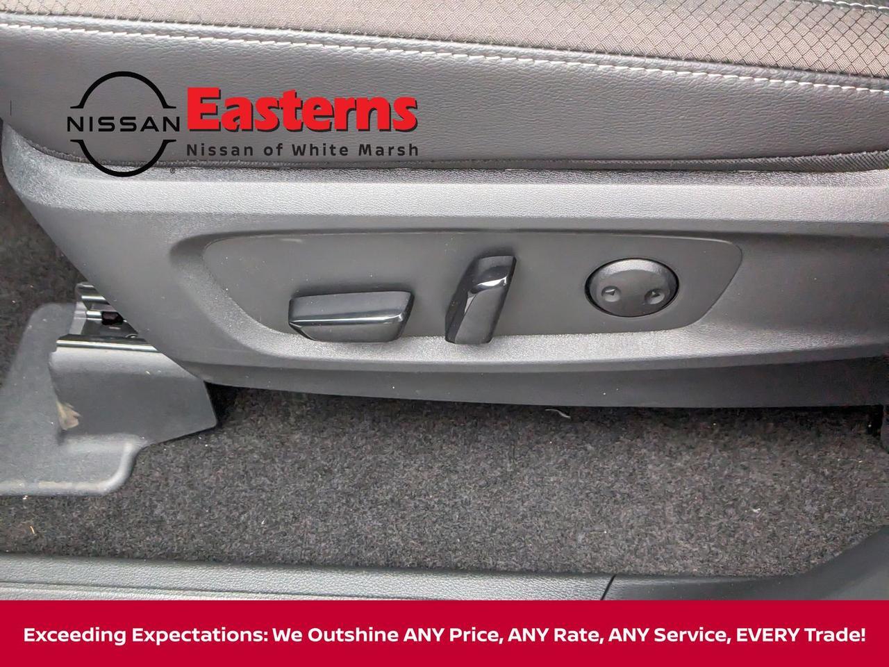 2025 Nissan Pathfinder SL White Marsh MD