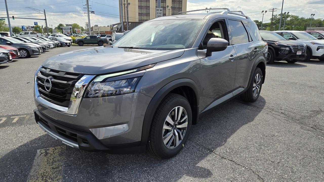 2025 Nissan Pathfinder SL Glen Burnie MD