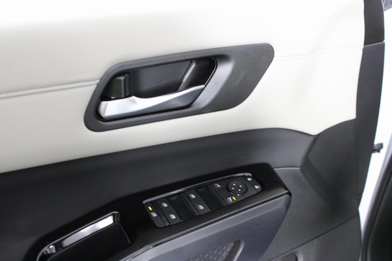 2025 Nissan Pathfinder SL Manassas VA